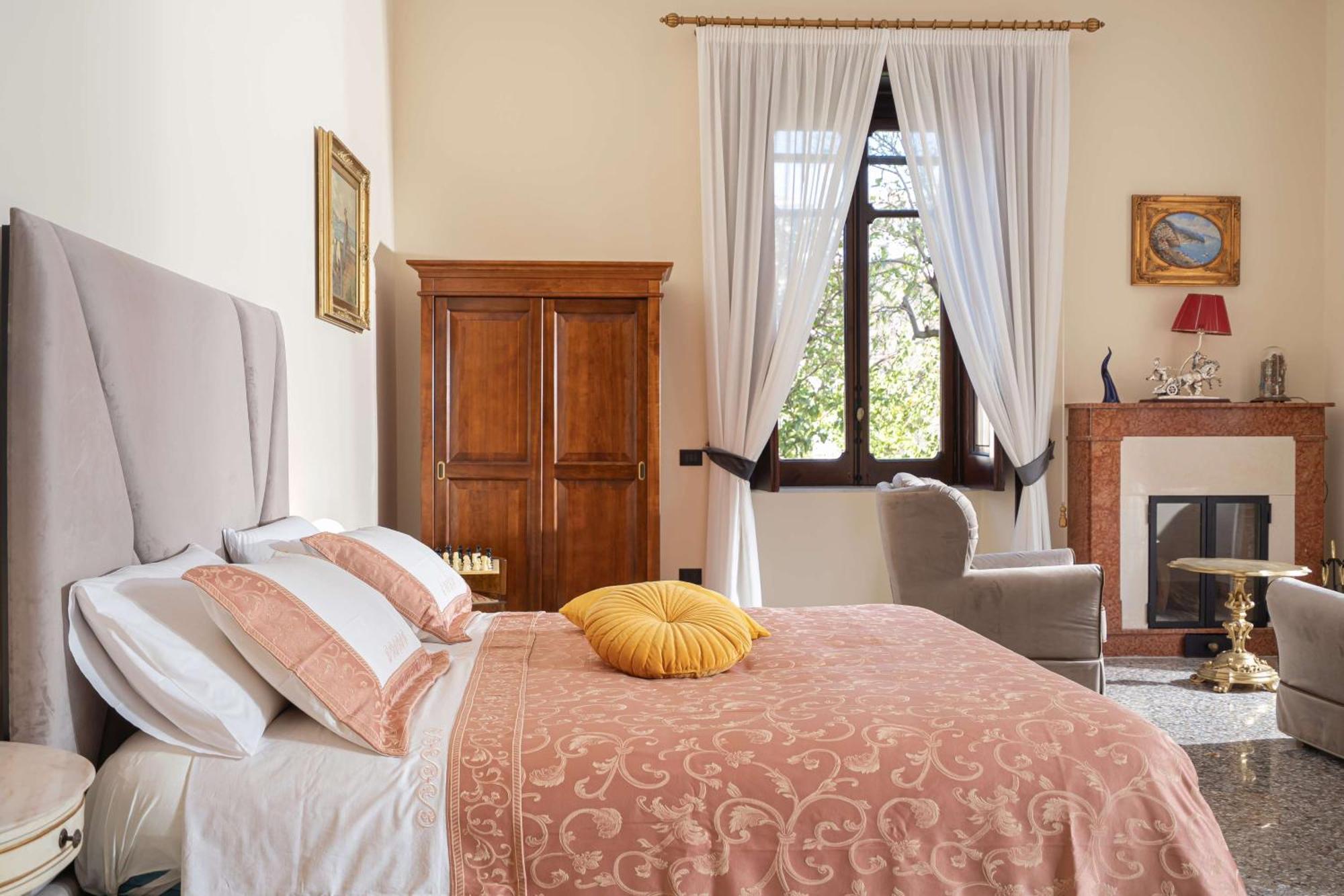 Villa Agostino Luxury B&B Vico Equense Oda fotoğraf